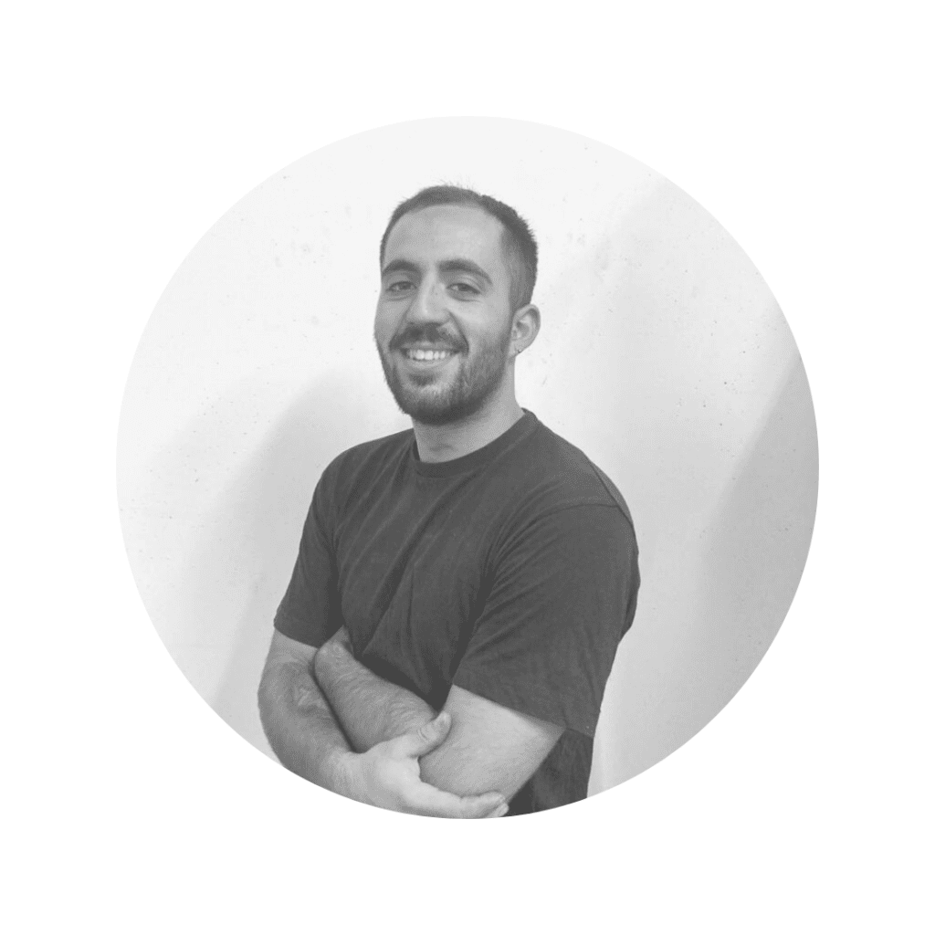 Alex Domínguez, warehouse waiter at CEMA Baterías